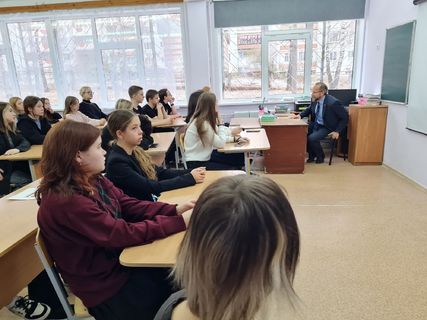 Профориентационная встреча с учениками и учителями школы № 1 г. Чайковского 2 (1)
